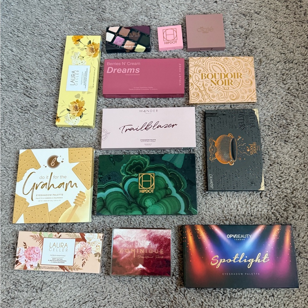Assorted Eyeshadow Palette Bundle